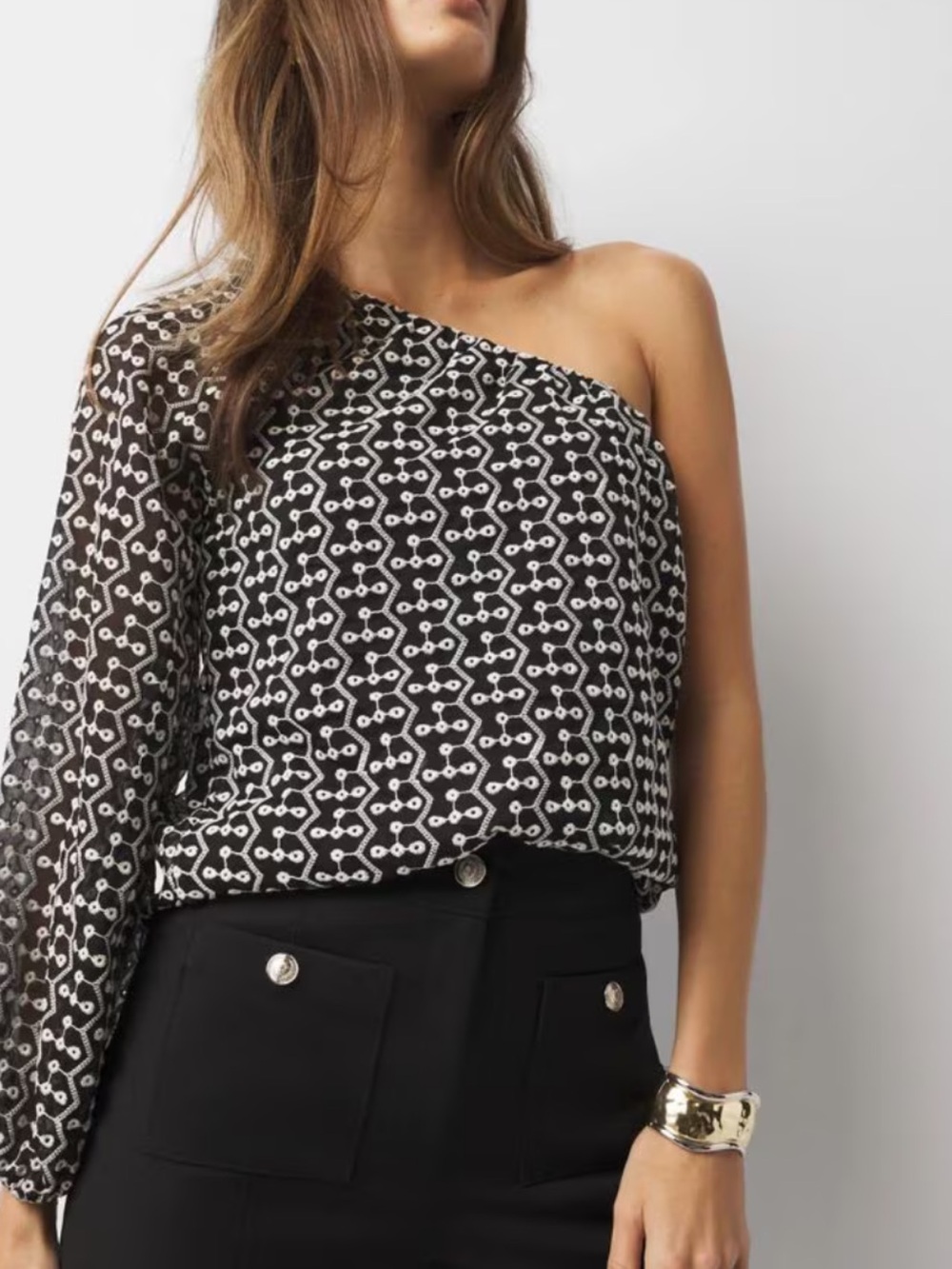 White House Black Market Black & White One-Shoulder Printed Blouse